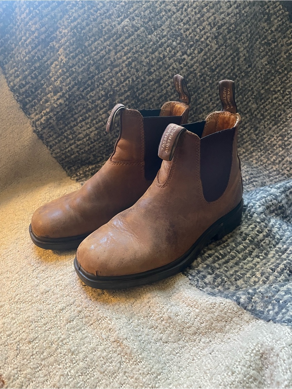 Blundstone Classics W6.5 Leather Chelsea Ankle Boots